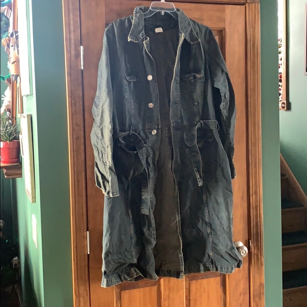 Long jean jacket🏷️